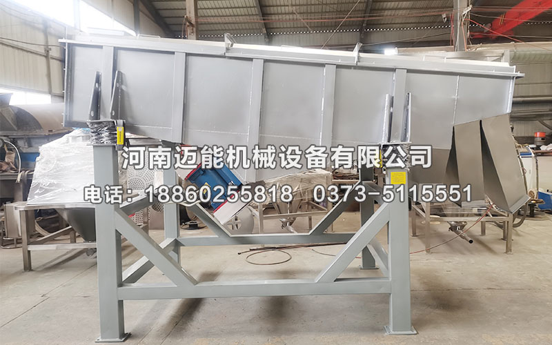 直線(xiàn)振動(dòng)篩新機(jī)開(kāi)機(jī)前的注意事項(xiàng)